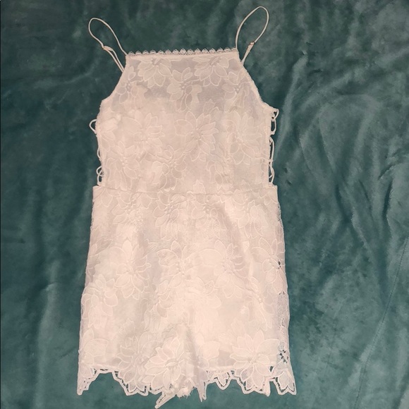 Kendall & Kylie Pants - Kendall & Kylie lace up romper shorts white NWT